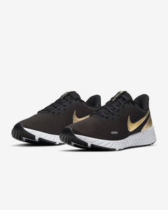 Nike Revolution 5 Premium